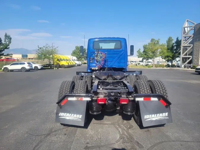 2021 International LT625