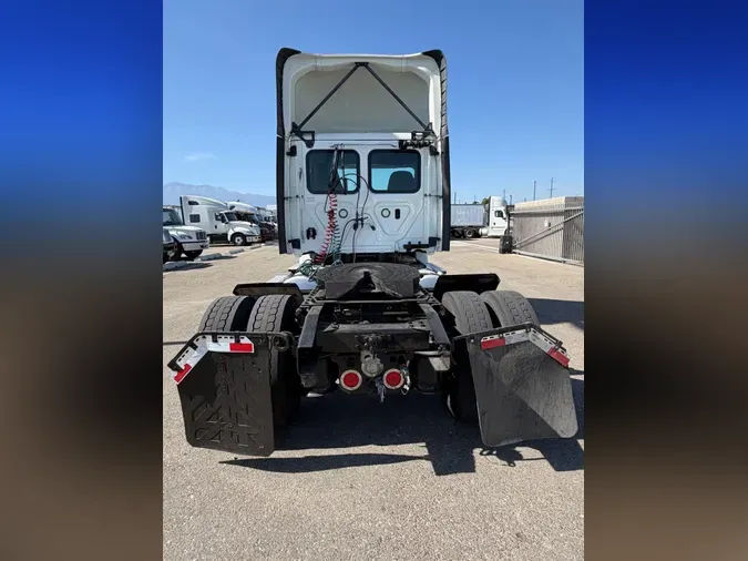 2019 FREIGHTLINER/MERCEDES CASCADIA 113d7d25a45746702962102beab8b7aac99