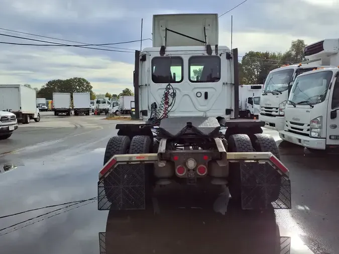 2020 FREIGHTLINER/MERCEDES NEW CASCADIA 116