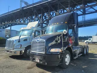 2014 Mack CXU600