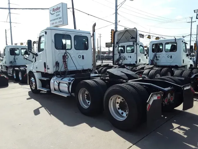 2021 FREIGHTLINER NEW CASCADIA PX12664