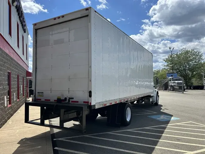 2019 Freightliner M2 106