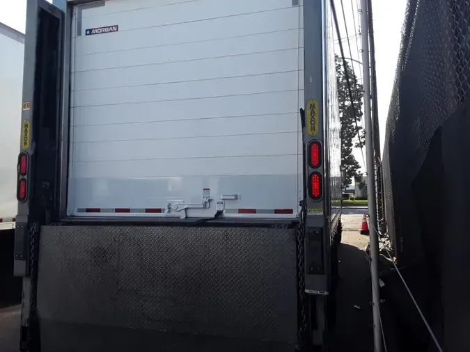2018 FREIGHTLINER/MERCEDES M2 106