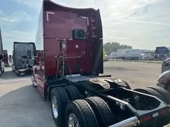  PETERBILT 579