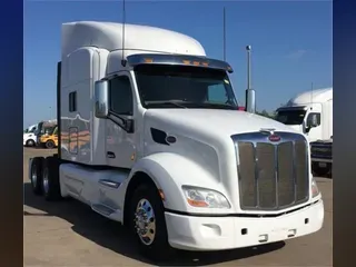 2017 Peterbilt 579