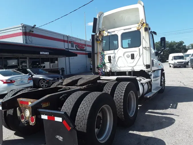 2016 FREIGHTLINER/MERCEDES CASCADIA 125