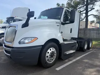 2021 International LT625