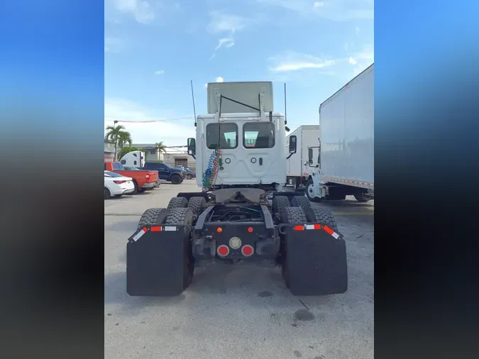 2019 FREIGHTLINER CASCADIA 125