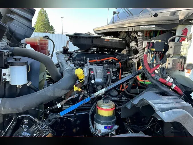 2019 INT LT625 6x4