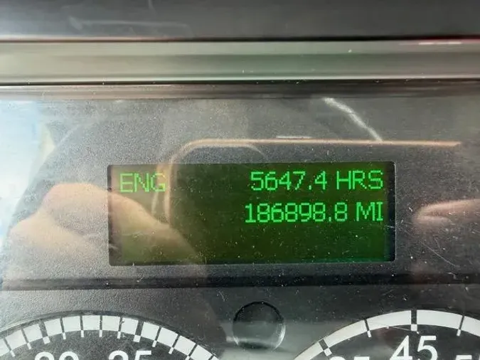 2021 Freightliner Business Class M2 106