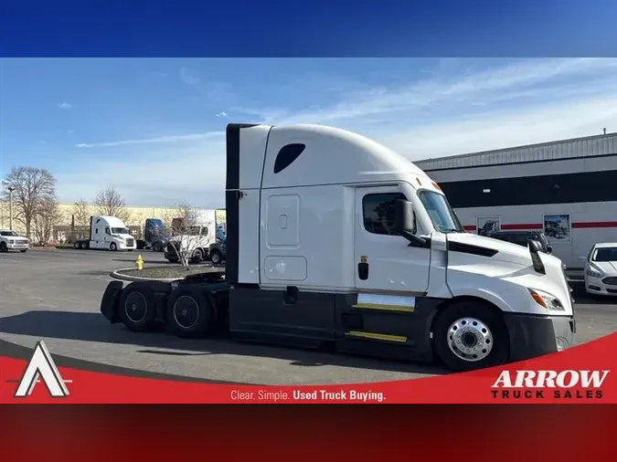 2022 FREIGHTLINER CA126