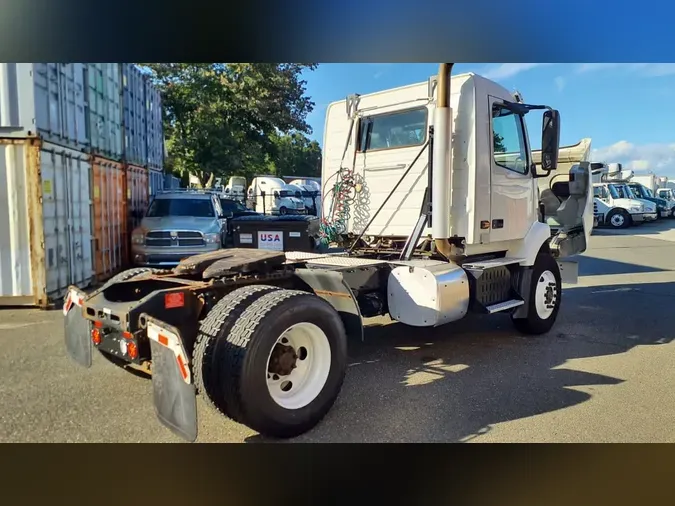2014 VOLVO VNM42TRACTORd7fa20b46ab2e107f0c7d2065e06e5d9