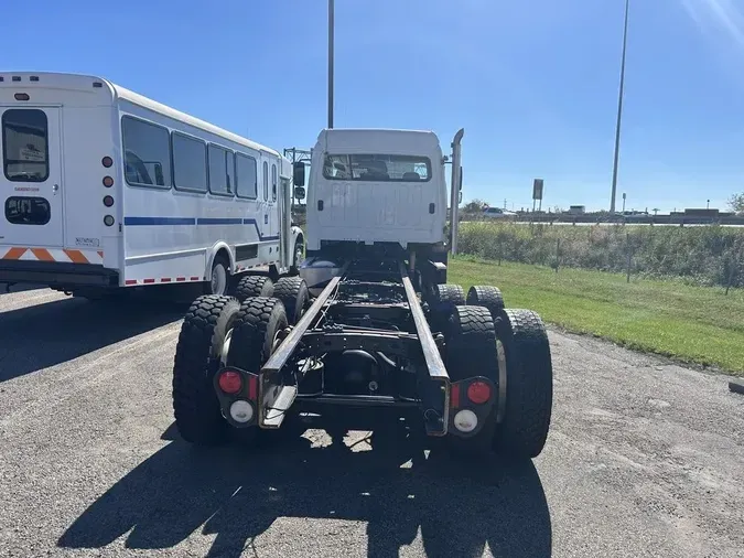 2016 Freightliner 108SD