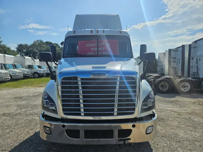 2018 FREIGHTLINER/MERCEDES CASCADIA 125