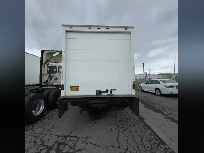 2019 ISUZU NPR HD