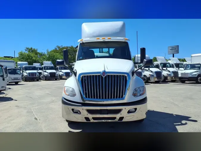 2019 NAVISTAR INTERNATIONAL LT625 DAYCAB T/A
