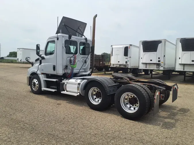 2020 FREIGHTLINER/MERCEDES NEW CASCADIA PX12664d8040b52d7dd10ffd40e492ed5871ff4