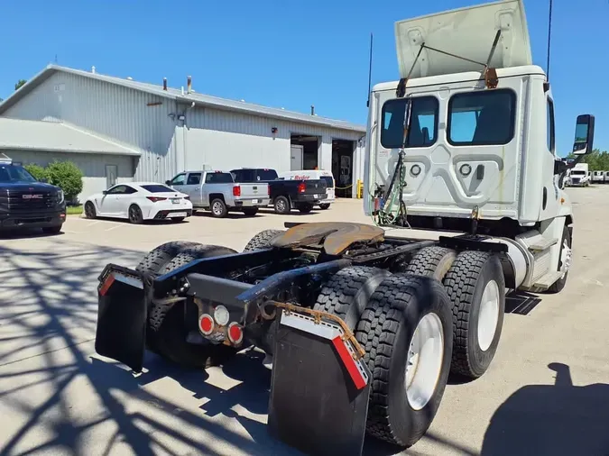2019 FREIGHTLINER/MERCEDES CASCADIA 125d805c29994ed0e4fde7b260ebdff3794