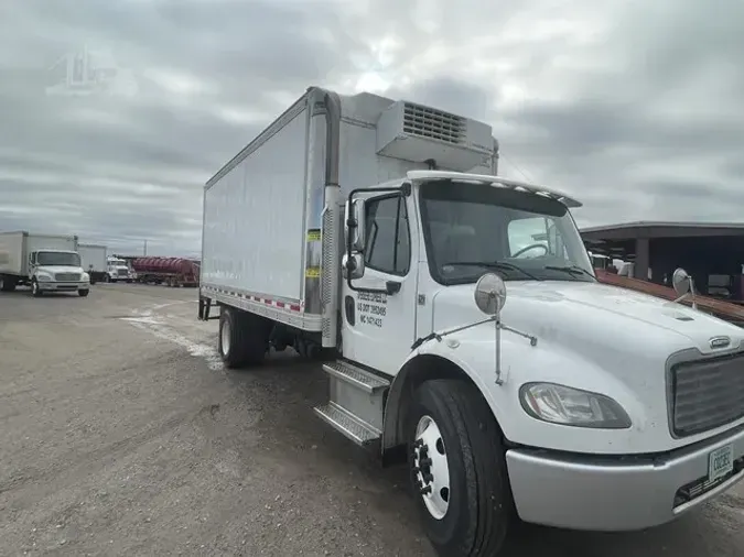 2014 FREIGHTLINER BUSINESS CLASS M2 106