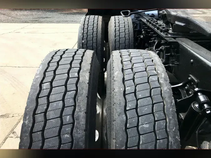 2022 INT LT625 6x4