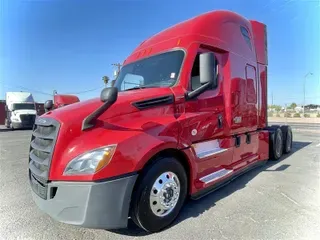 2021 FREIGHTLINER CASCADEVO1