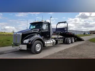 2021 Kenworth T880