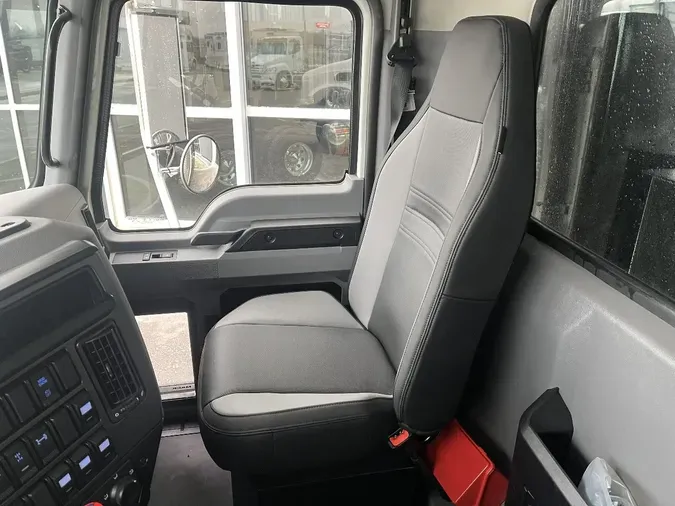 2026 MACK GR64Bd8168ffef13e0985615a4df6c3392aea