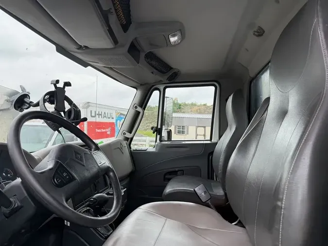 2017 International Durastar&reg; Day Cab Cummins B6.7 Allison Highway Series