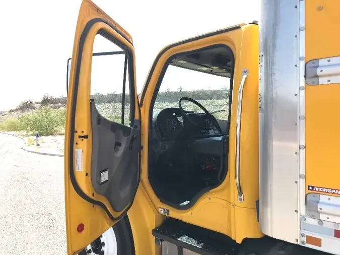 2018 Freightliner M2