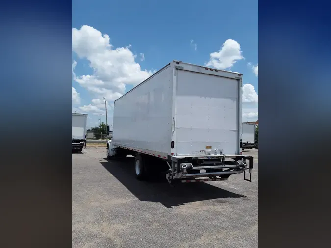 2018 FREIGHTLINER M2 106