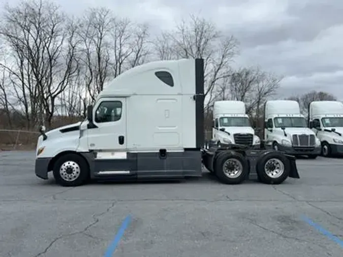 2020 Freightliner Cascadia