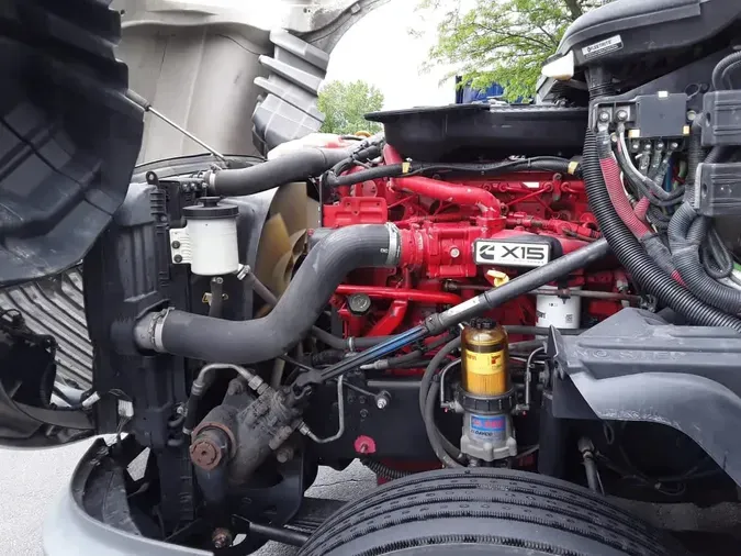 2019 NAVISTAR INTERNATIONAL LT625 SLPR CAB