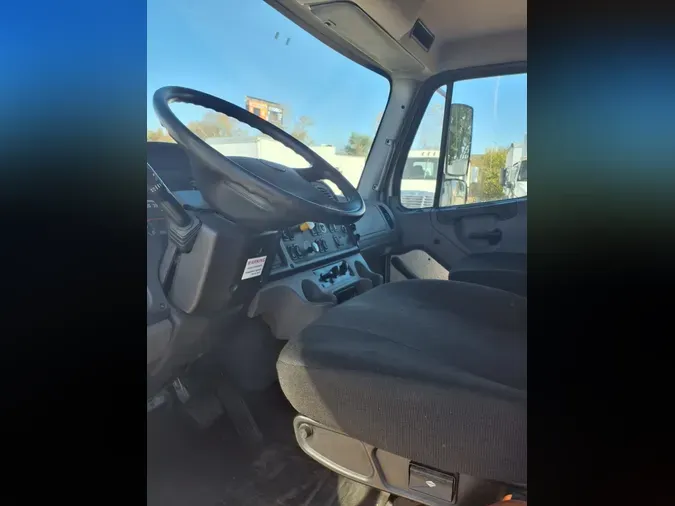 2021 FREIGHTLINER/MERCEDES M2 106d822a90a1378b042fae310ec533cb7fc