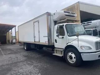 2016 FREIGHTLINER/MERCEDES M2 106