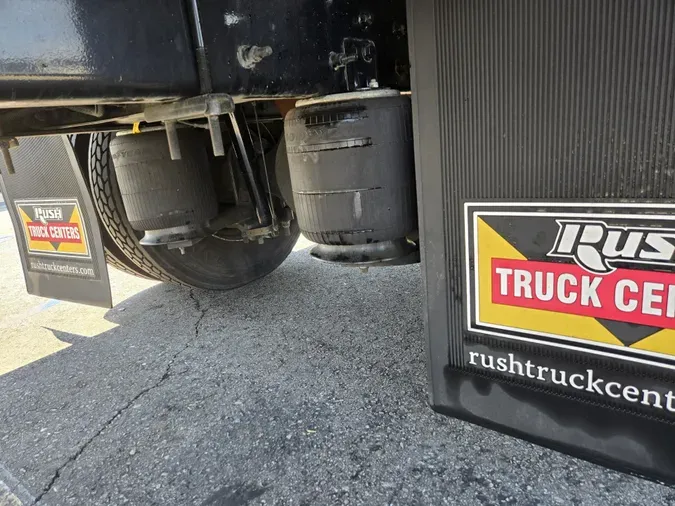 2017 International 4300-4X2