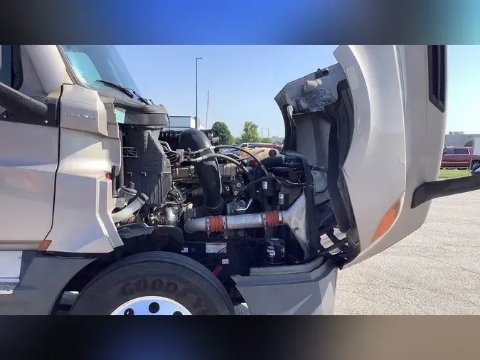 2023 Freightliner Cascadia 126