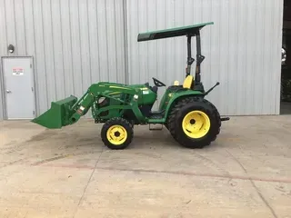 2020 John Deere 3032E