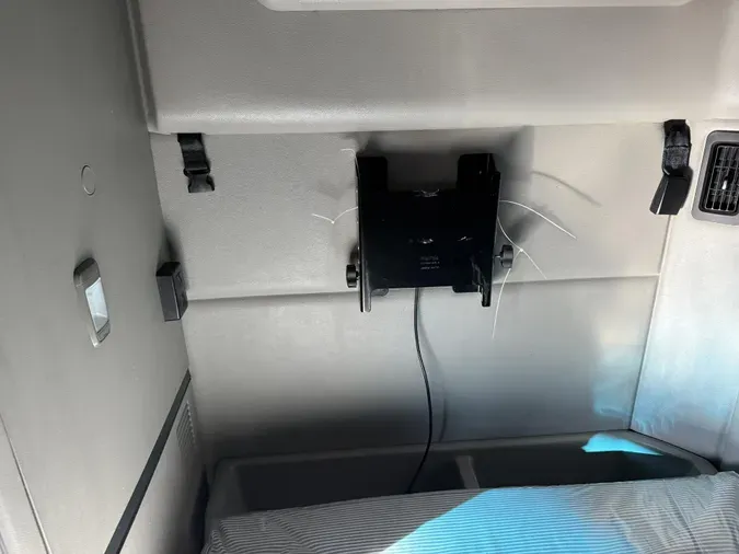 2021 Peterbilt 579d82d67c596fd35654d41d529a1eed77e