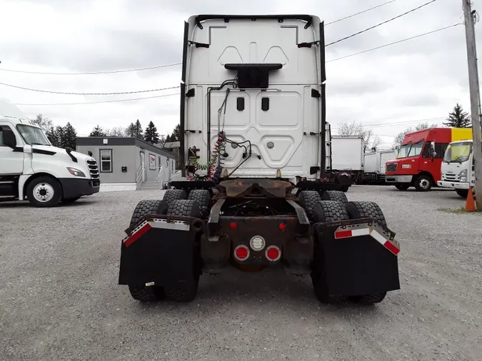 2017 FREIGHTLINER/MERCEDES CASCADIA 125