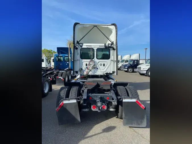 2018 FREIGHTLINER/MERCEDES CASCADIA 113d832f00902982068b2cb902220d414d9