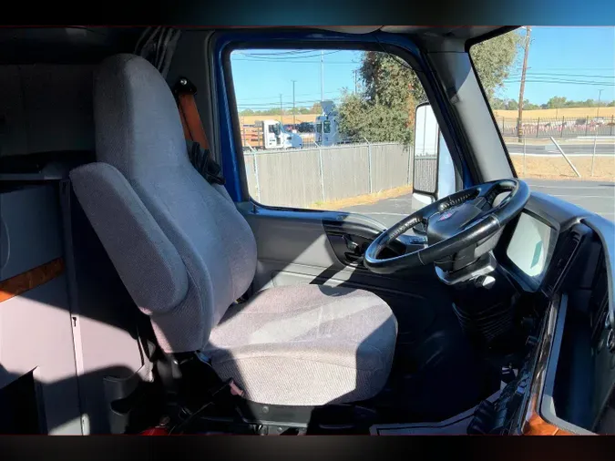 2022 INT LT625 6x4