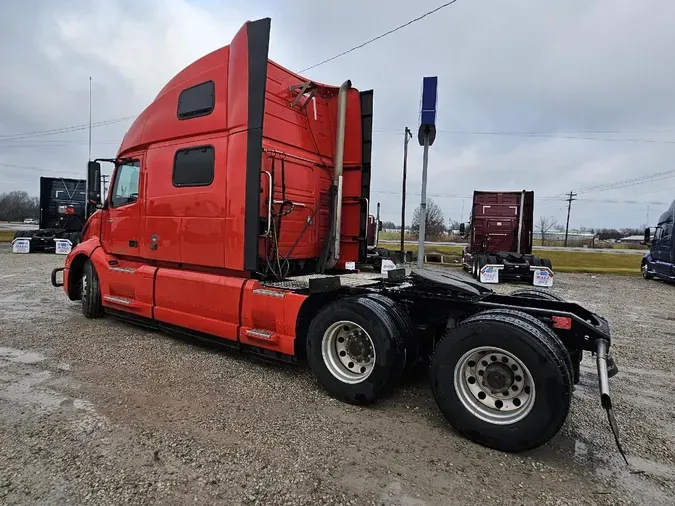 2024 VOLVO VNL64T860