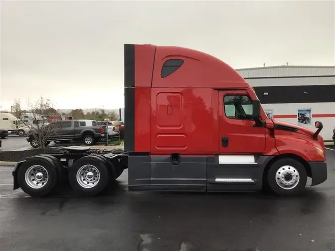 2021 FREIGHTLINER CASCADIA