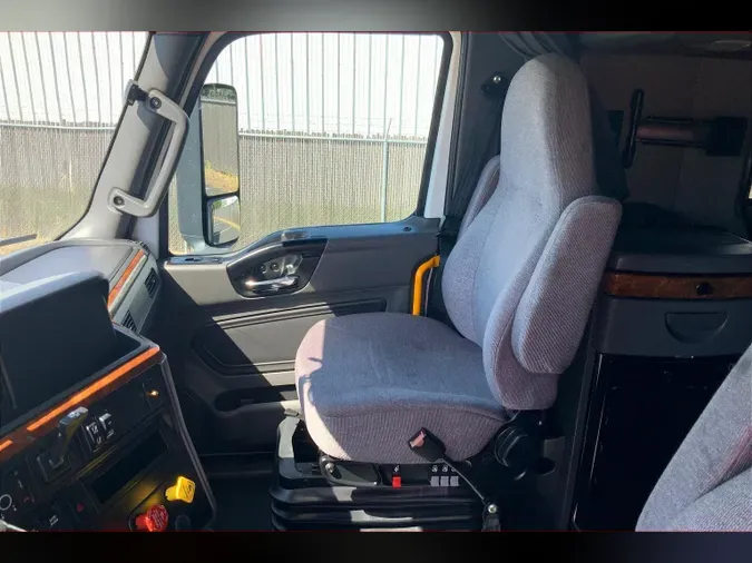 2021 INT LT625 6x4