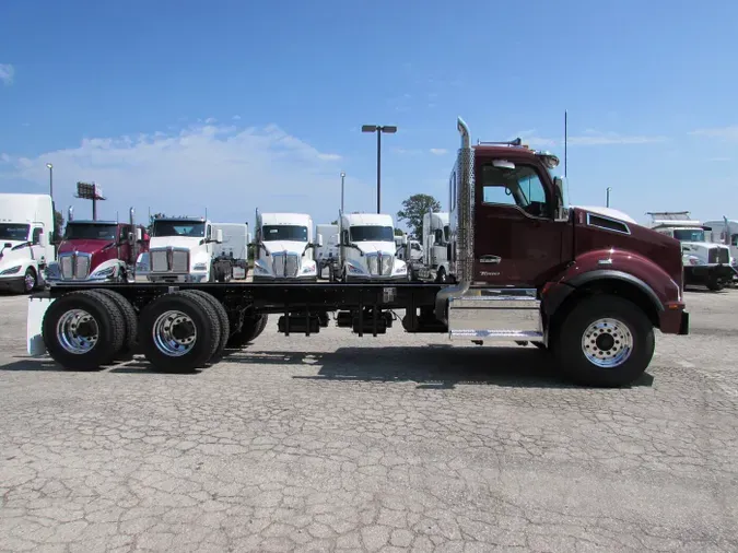 2025 Kenworth T880 Short Hood