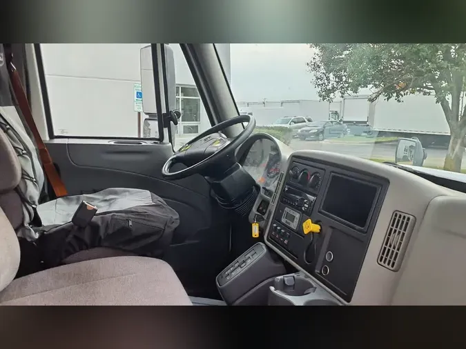 2019 NAVISTAR INTERNATIONAL 4300