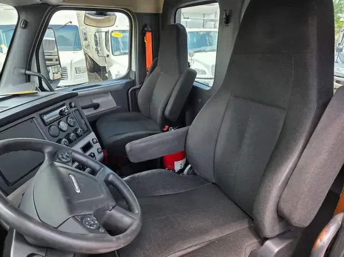 2019 FREIGHTLINER NEW CASCADIA PX12664
