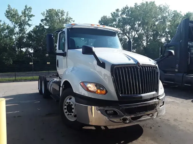 2018 NAVISTAR INTERNATIONAL LT625 DAYCAB T/A