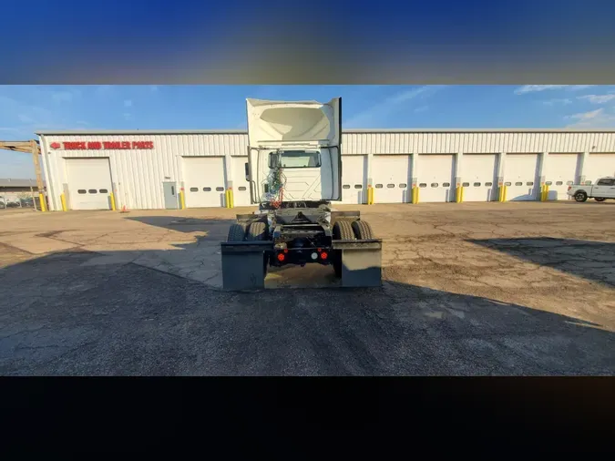 2018 International RH613