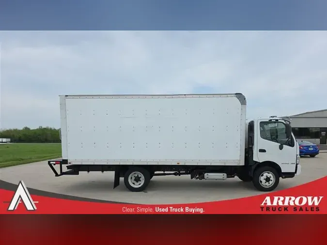 2020 HINO 195